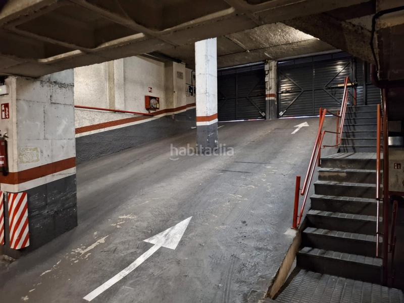Foto eff747a5-38ca-4c54-bafb-f9fba6411afd. Autoparkplatz in Sants Barcelona