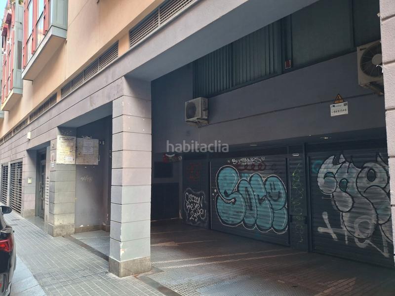 Foto 0d971e7a-494d-44d9-9ef7-3beb37ea0e92. Car parking in Sants Barcelona