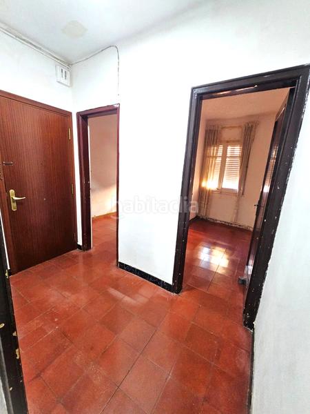 Foto 126894d4-cb90-4013-b160-0d9d276abc56. Flat in Sants-Badal Barcelona