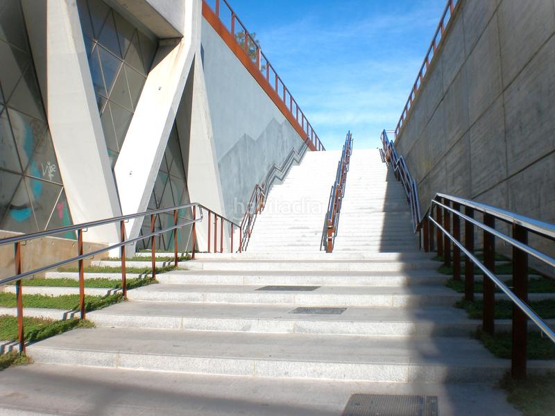 Foto 83fb4a4d-a38e-46b8-8dc6-8633edb0aad6. Flat in Sants-Badal Barcelona