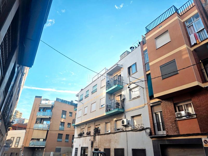 Foto 4325aa3a-1f5e-46a3-a559-6bf9453bac2b. Rez-de-chaussée dans Santa Rosa Santa Coloma de Gramenet