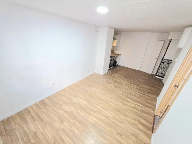 Foto 74fabf34-e612-4a2b-afd6-80047d2a624e. Rez-de-chaussée dans Santa Rosa Santa Coloma de Gramenet