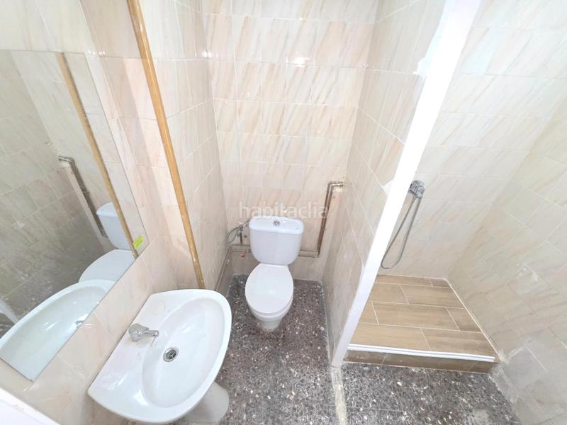 Foto acefa1aa-4117-47af-b6a0-bd167989ec14. Rez-de-chaussée dans Santa Rosa Santa Coloma de Gramenet