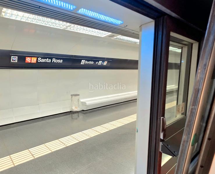 Foto c6f00d13-e47a-428a-946e-64ac4f28e94e. Rez-de-chaussée dans Santa Rosa Santa Coloma de Gramenet