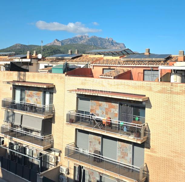 Foto 1590477b-3ee8-4425-9d33-2628113873bd. Penthouse with parking in Olesa de Montserrat