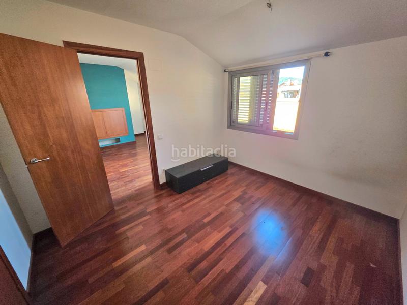 Foto 411c26b5-e4ad-4a73-9145-2b7efa58904f. Penthouse with parking in Olesa de Montserrat