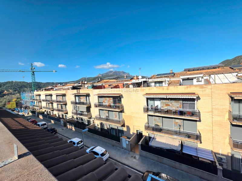 Foto 7f44af42-8885-400c-842d-3d24a2bf60f2. Penthouse with parking in Olesa de Montserrat