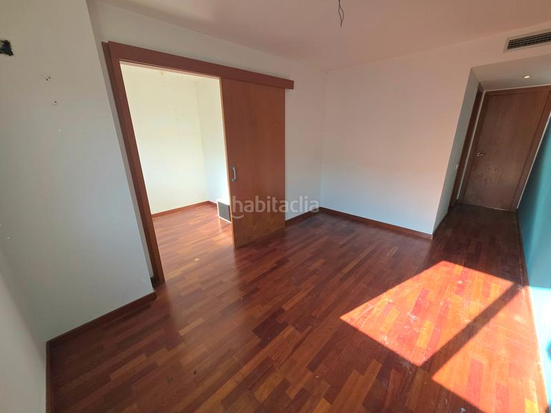 Foto a7daea68-bfb0-4261-a12f-2379a958fde9. Penthouse with parking in Olesa de Montserrat