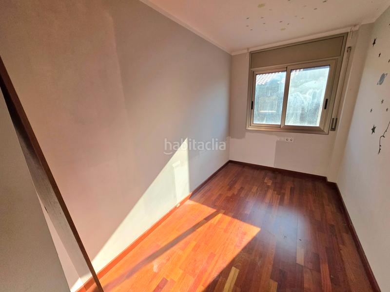 Foto f23e1b3c-b7a9-4231-bd74-3421d6e6776e. Penthouse with parking in Olesa de Montserrat