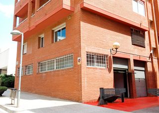 Affitto Ufficio in Avinguda del pla del vent 32. Estudio en alquiler - sant joan despí (zona residencial privileg