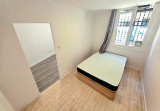 Piso  Carrer del montseny. Planta baja con entrada independiente de 42 m², con 1 o 2 habita