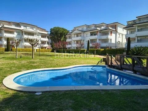 Foto b7e1c2f3-e008-4c91-ad0e-6396161138e6. Apartament amb calefacció piscina a platja de Pals Pals