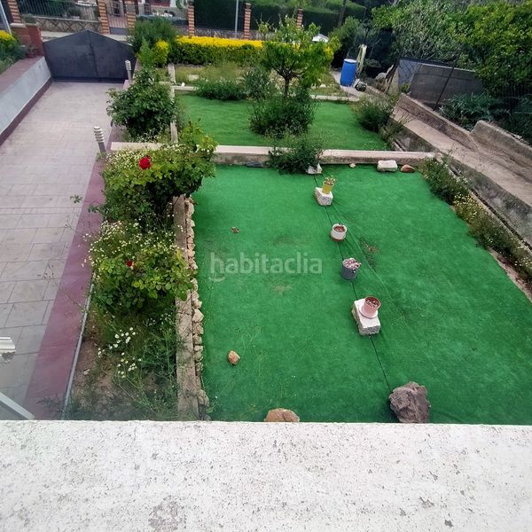 Foto 13eba7a6-5977-40b1-96d9-39ea2afea49a. Casa amb calefacció aparcament piscina a Lliçà d´Amunt