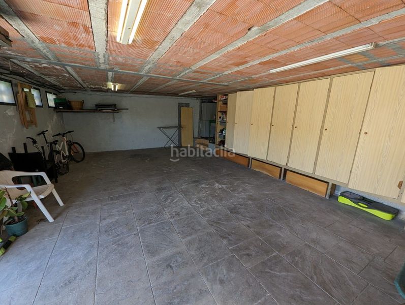 Foto b6dcbd2b-8a55-437b-8969-e29557b3cafd. Casa amb calefacció aparcament piscina a Lliçà d´Amunt