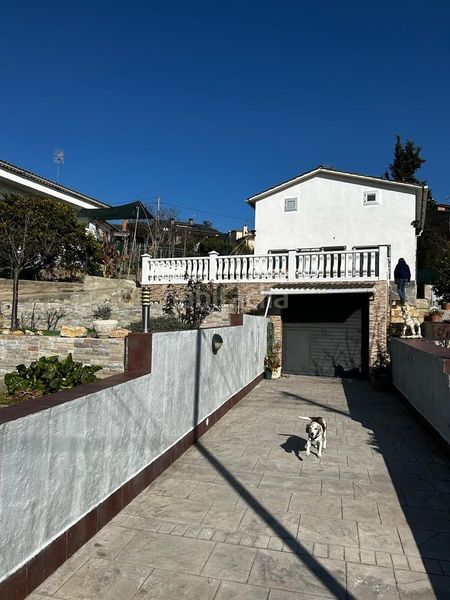 Foto cd095518-703f-4708-bab8-d7c57f1eba46. Casa amb calefacció aparcament piscina a Lliçà d´Amunt