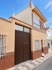 Chalet  Calle sotavento. Casa en los prados , malaga, con terreno anexo
