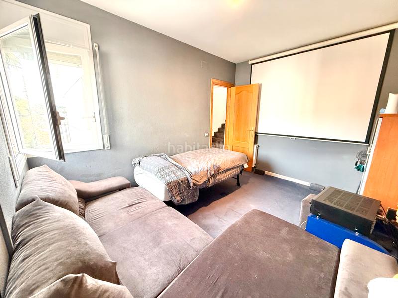 Foto 1498620d-2fe8-47f5-ab1d-f11d25f31f5a. Maison avec cheminée chauffage parking piscine dans Tiana