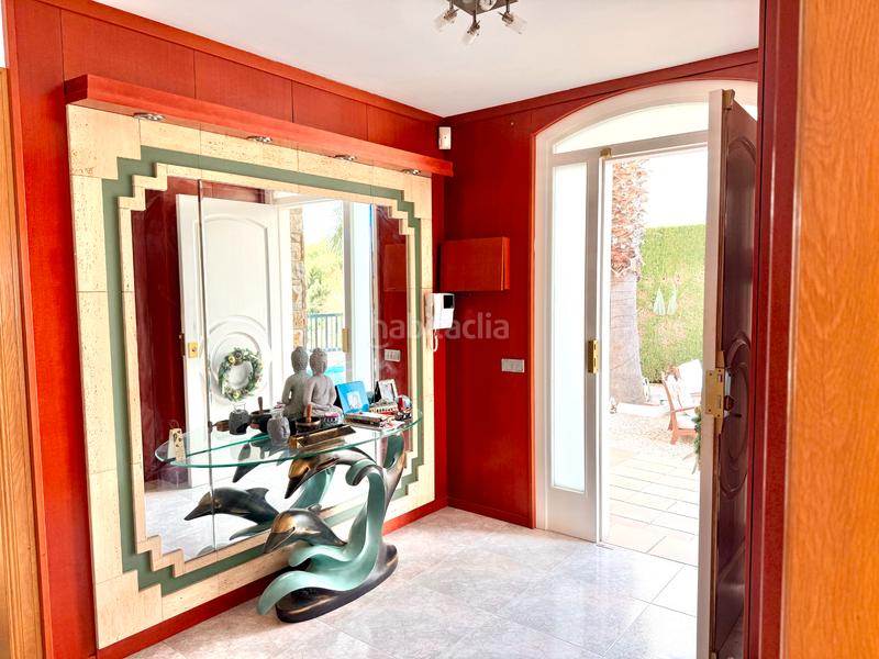 Foto 1be1696a-765d-4514-b29b-bf6556b4b414. Maison avec cheminée chauffage parking piscine dans Tiana