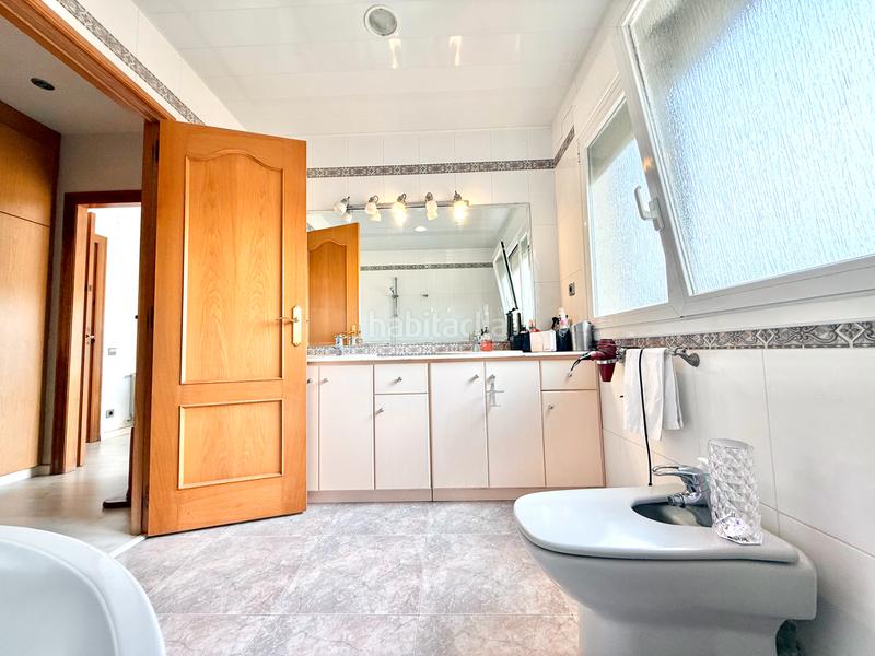 Foto 5ad1b6b4-35b4-49b6-a542-b08e18e9f21b. Maison avec cheminée chauffage parking piscine dans Tiana