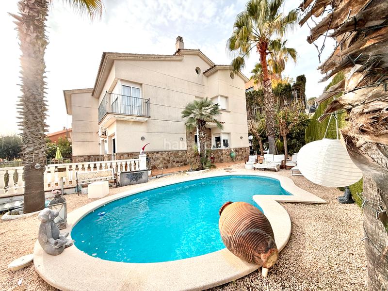 Foto 5ccc10d4-bb4f-4bc5-b920-bbce6c3c258e. Maison avec cheminée chauffage parking piscine dans Tiana