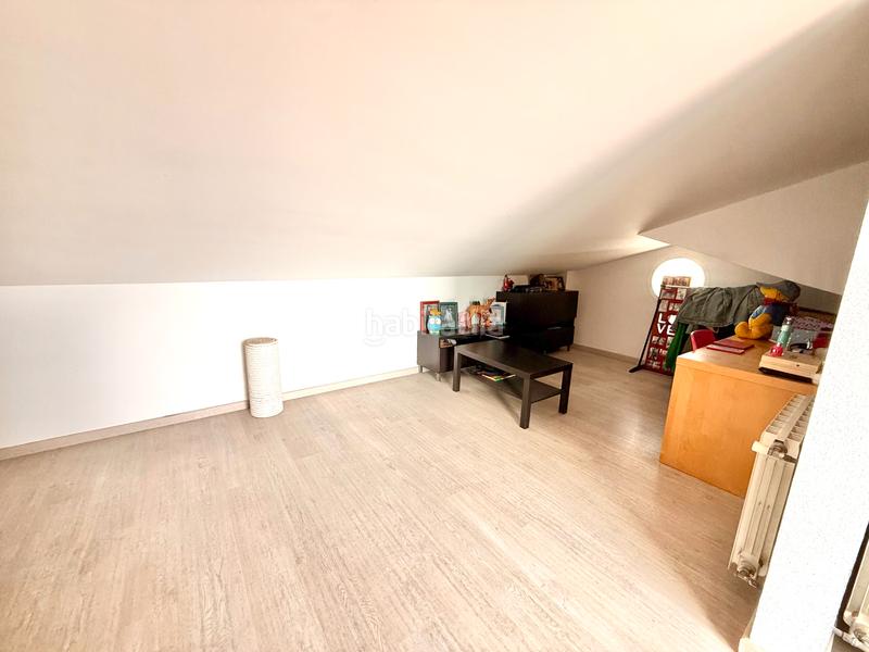 Foto 64d0bbc9-b0cf-4c80-ac50-0ef9268d973c. Maison avec cheminée chauffage parking piscine dans Tiana