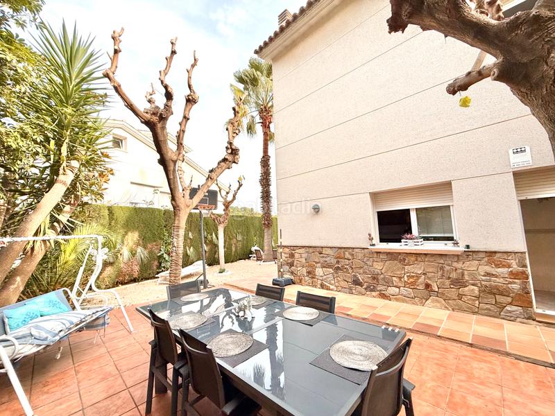 Foto c9ed28e8-5da6-4707-b46a-21162d9d9c0d. Maison avec cheminée chauffage parking piscine dans Tiana