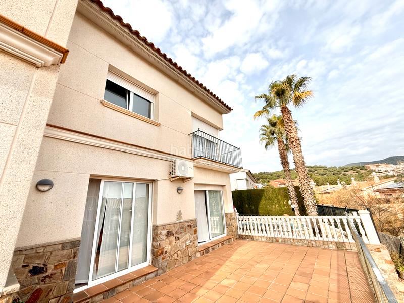 Foto d8d9c7eb-9778-48d4-b86f-4004380988ae. Maison avec cheminée chauffage parking piscine dans Tiana