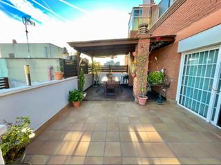 Àtic  Carrer de guerau de liost. Gran atico con orientación mar, 4 hab,terraza 35 m, pk y traster