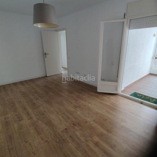 Foto acb43ba8-af31-4832-8a07-998e3926f0fe. Piso coqueta vivienda con terraza 9 metros cuadrados en Tiana