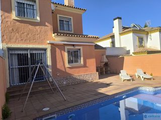 Xalet  Jardines de murillo. Espartinaschalet