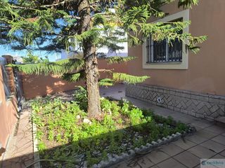 Chalet  Jardines de murillo. Espartinaschalet