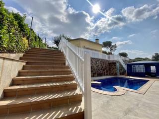Casa a Cnoves i Samals. Casa en venta en cnoves  i  samals