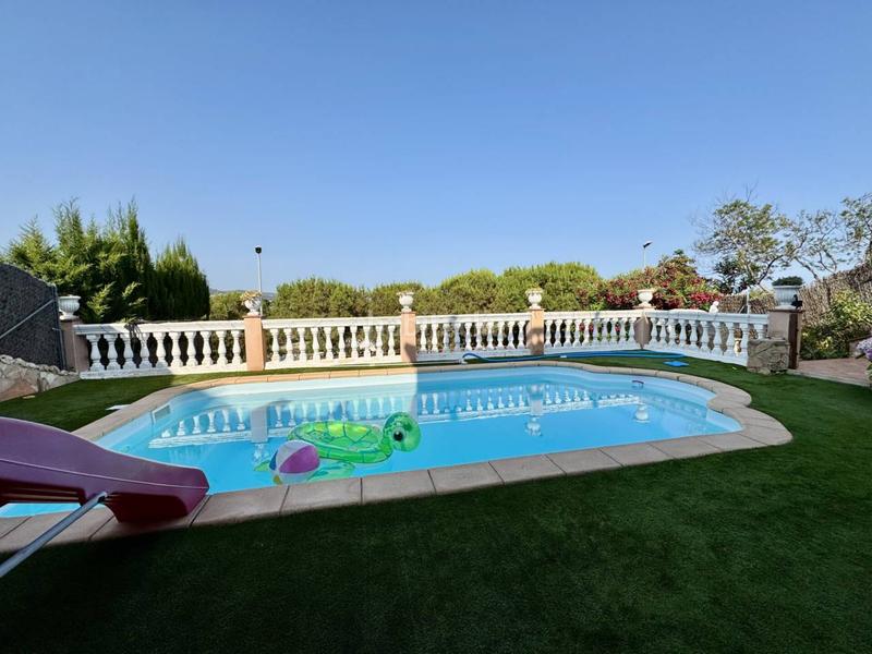 Foto d80bcb0b-46f1-4571-85ac-1a2379383f3f. Haus mit heizung parking pool in Calella