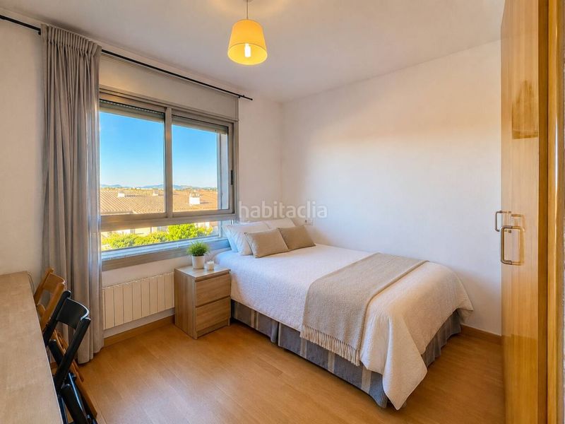 Foto b02b5e2b-7f96-43dc-be46-a194259c9d93. Casa amb calefacció aparcament a Roca del Vallès (La)