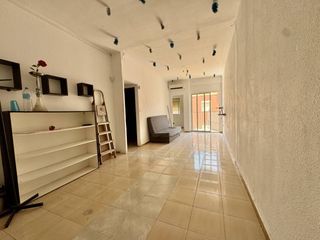 Pis  Calle holanda. Piso de 2 habitaciones en calle holanda