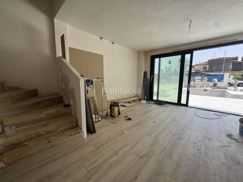 Foto cbd303d2-16dc-42fc-b5d5-08948e14428d. Casa amb calefacció aparcament a Santa Susanna