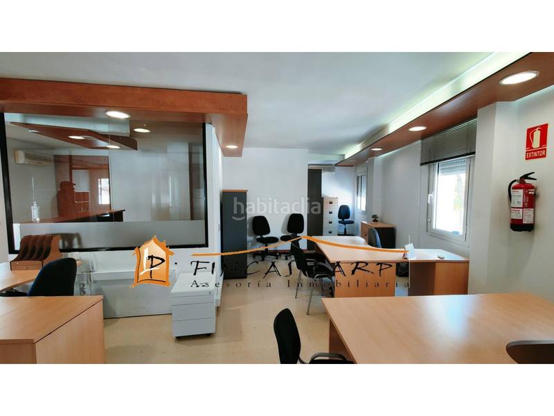 Foto 1d2a572e-cf28-42c2-abc3-db66fb947d99. Miete büro mit heizung in Martorell