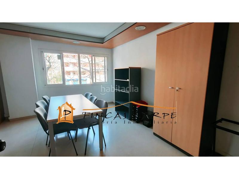 Foto d9642f10-b512-4006-9b2e-c4c78db1ffd5. Miete büro mit heizung in Martorell