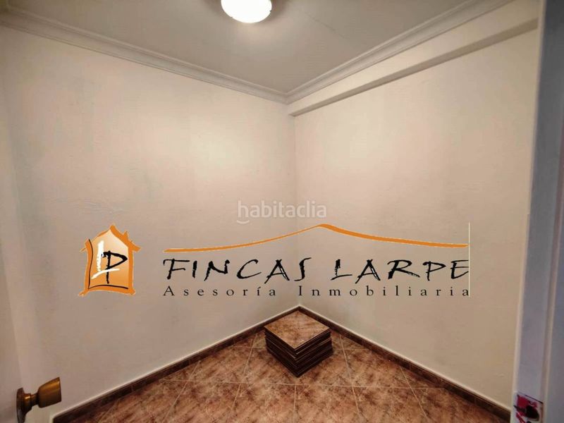Foto 1178441d-97ae-4b4d-b11b-d42240df7e80. Lloguer local comercial a Martorell