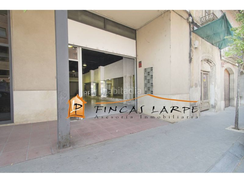 Foto d33433c4-5ca9-4686-ae78-91a3bcb932bd. Local comercial a Martorell