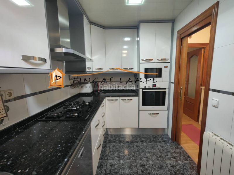 Foto c68bb5b3-f096-40c8-9742-9d46827e7485. Pis amb calefacció aparcament a Martorell