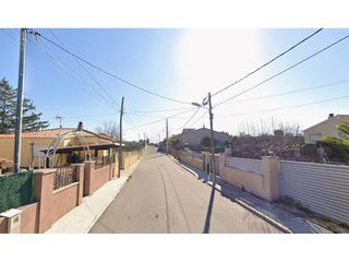 Maison  Calle llivia. Casa okupada en urb. el masset masquefa