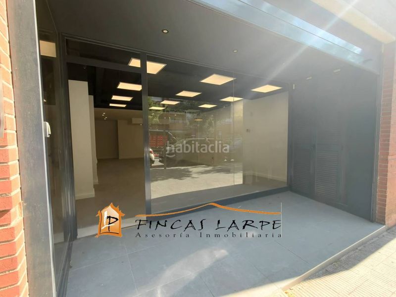 Foto b030116a-3507-4454-adf2-b7cecdad24a7. Lloguer local comercial a Martorell
