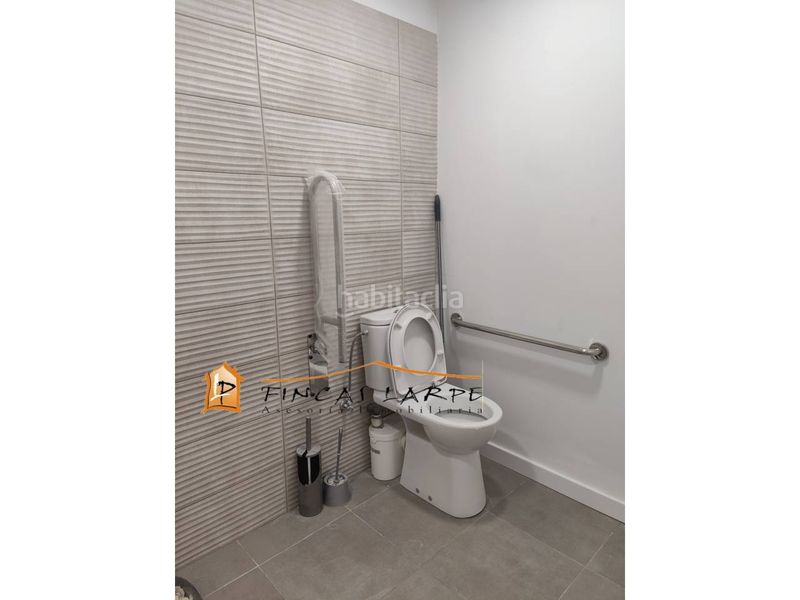 Foto f156ebac-d1ff-499f-9722-a4d8c848c310. Lloguer local comercial a Martorell