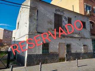 Terreno residencial  Calle colón. Venta casa