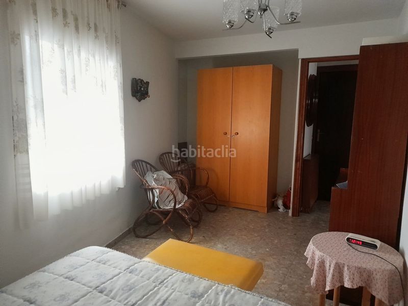 Foto 85a43398-4c03-4b93-90a8-fc7aaa2485a6. Casa adossada amb xemeneia a Muñogrande