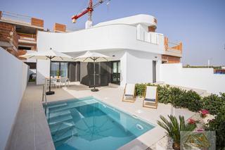 Chalet en Los Balcones-Los Altos. Torreviejavilla