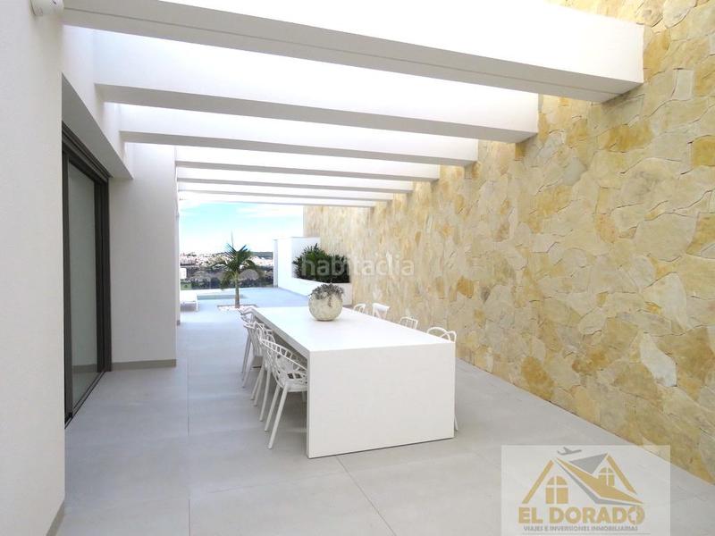 Foto bd3e851e-045a-4a7b-907d-83c9f4d54280. Xalet amb calefacció aparcament piscina a Rojales