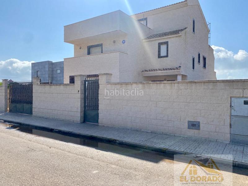 Foto 2f277c23-1a18-47b1-94cd-ba7099a50b3a. Chalet with heating parking in Veneziola Manga del Mar Menor (La)