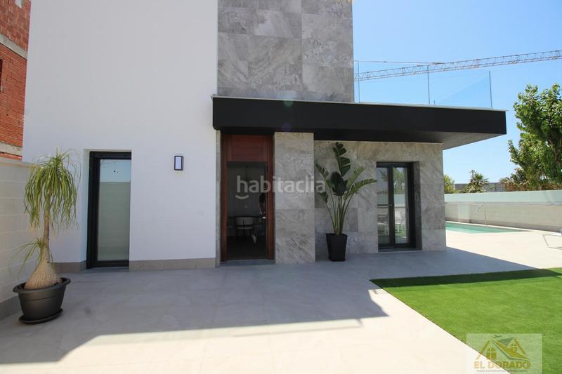 Foto 0e2bd4e9-6f62-4e9e-99ad-c6d0025b82ef. Chalet villa en Pilar de la Horadada ciudad Pilar de la Horadada